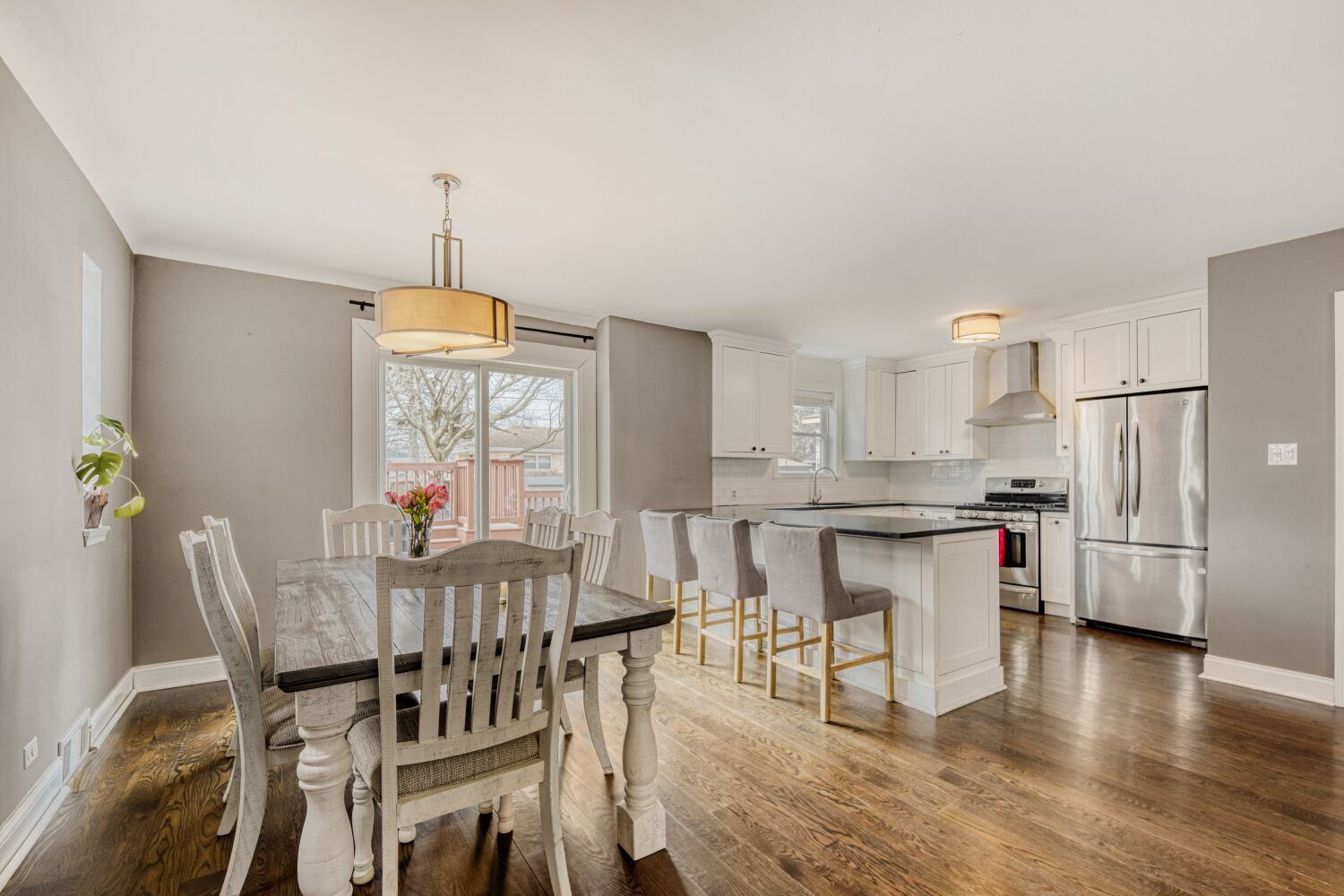 9926 S Campbell Avenue, Chicago, IL 60655