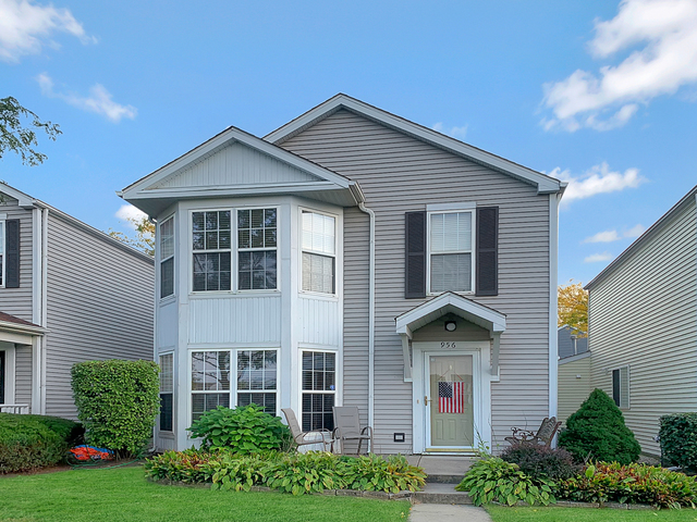 956 Four Seasons Boulevard, Aurora, IL 60504