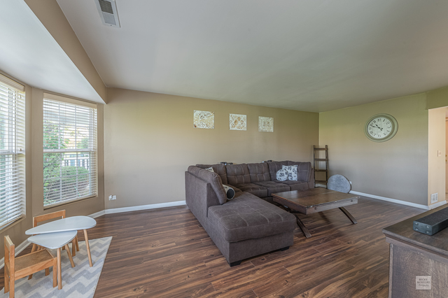 956 Four Seasons Boulevard, Aurora, IL 60504