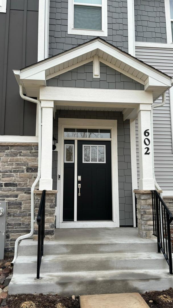 602 Wolverine Drive #602, Aurora, IL 60502