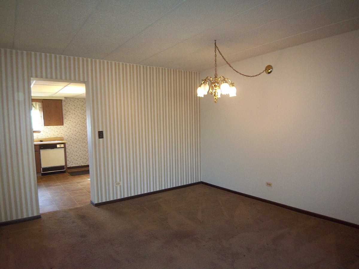 139 E Grand Avenue #1B, Bensenville, IL 60106