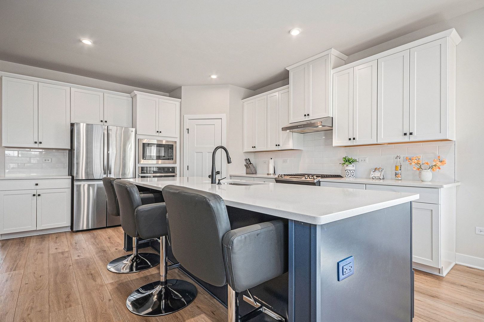 245 Goldenrod Drive, Sugar Grove, IL 60554