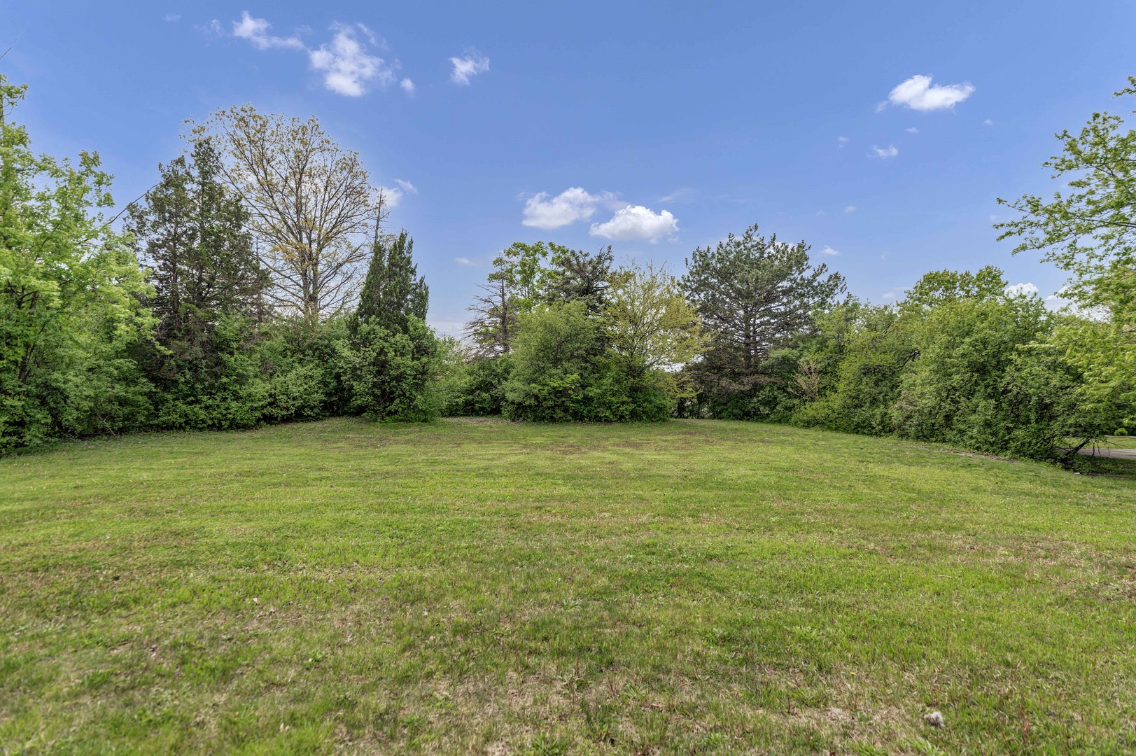46 Kingston Drive, Oak Brook, IL 60523