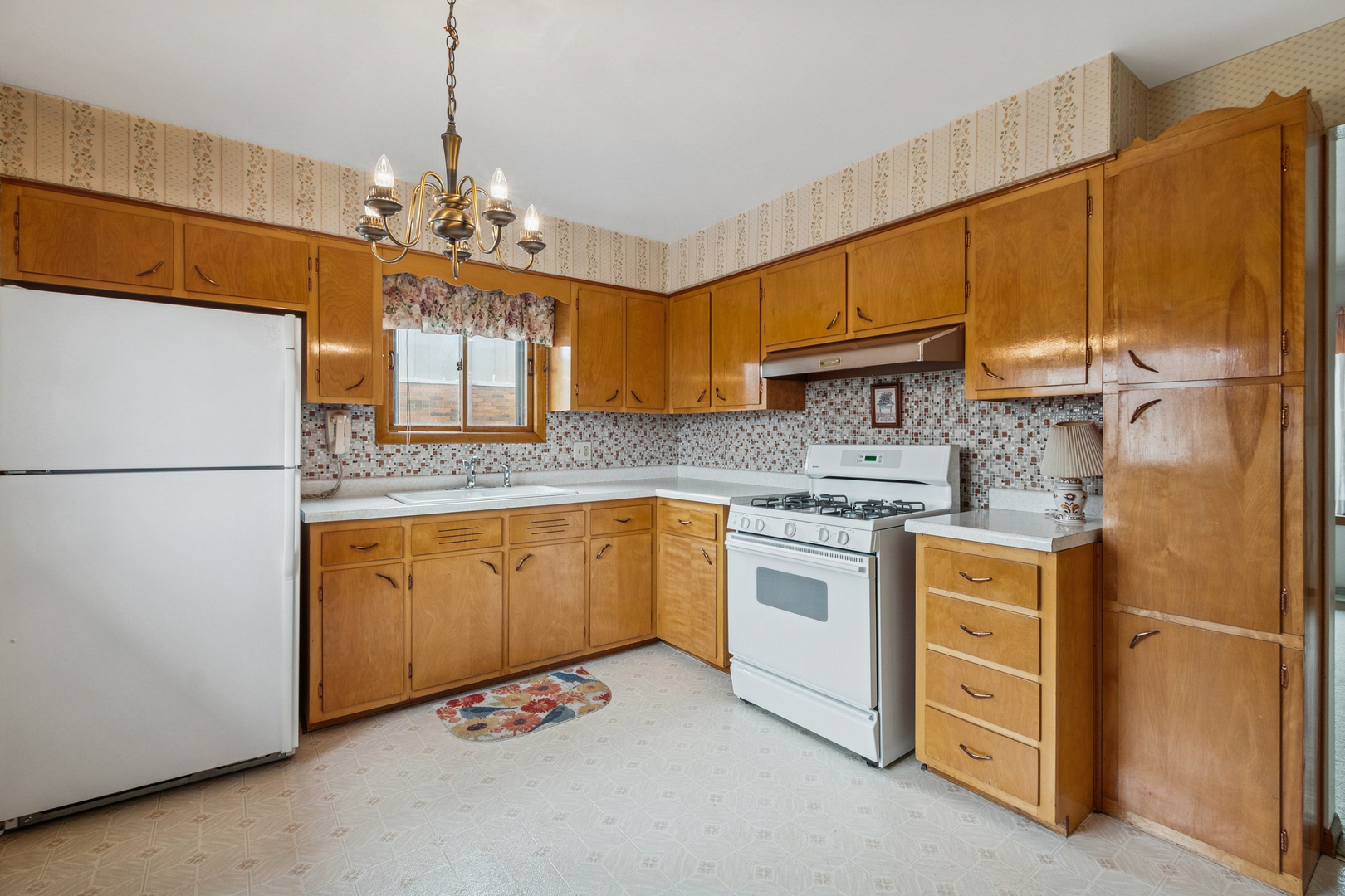 87 E Craig Drive, Chicago Heights, IL 60411