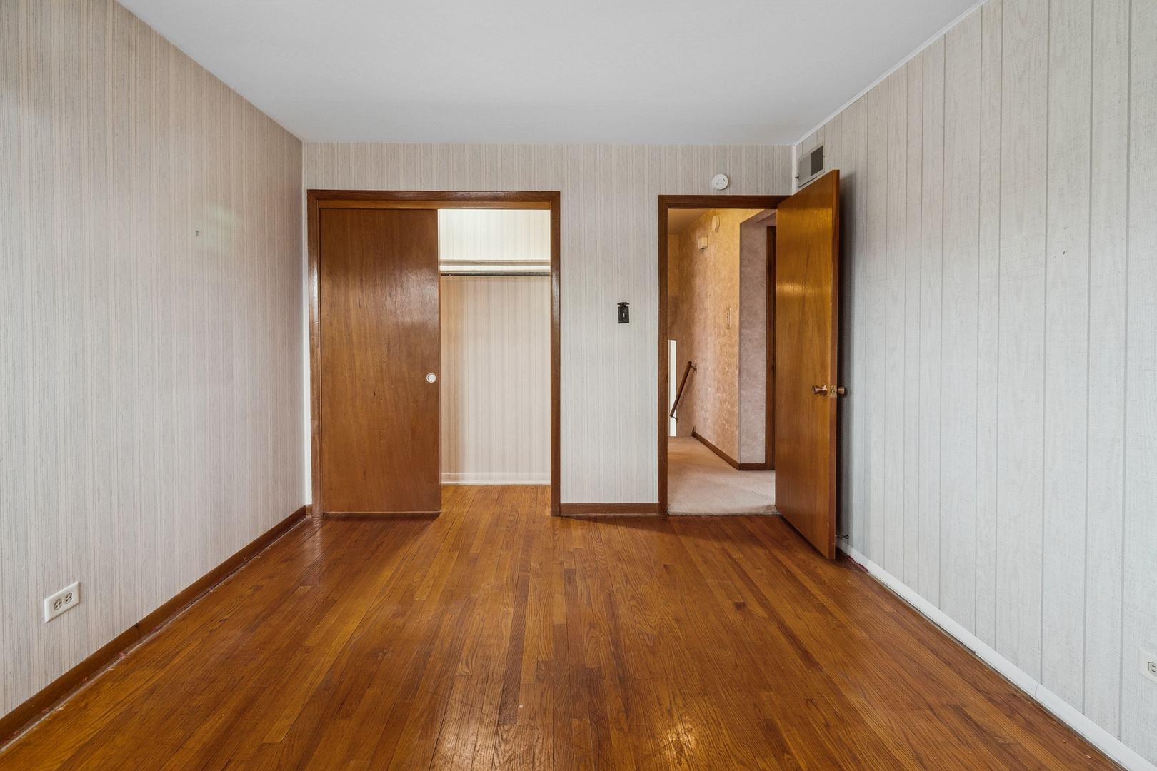 87 E Craig Drive, Chicago Heights, IL 60411