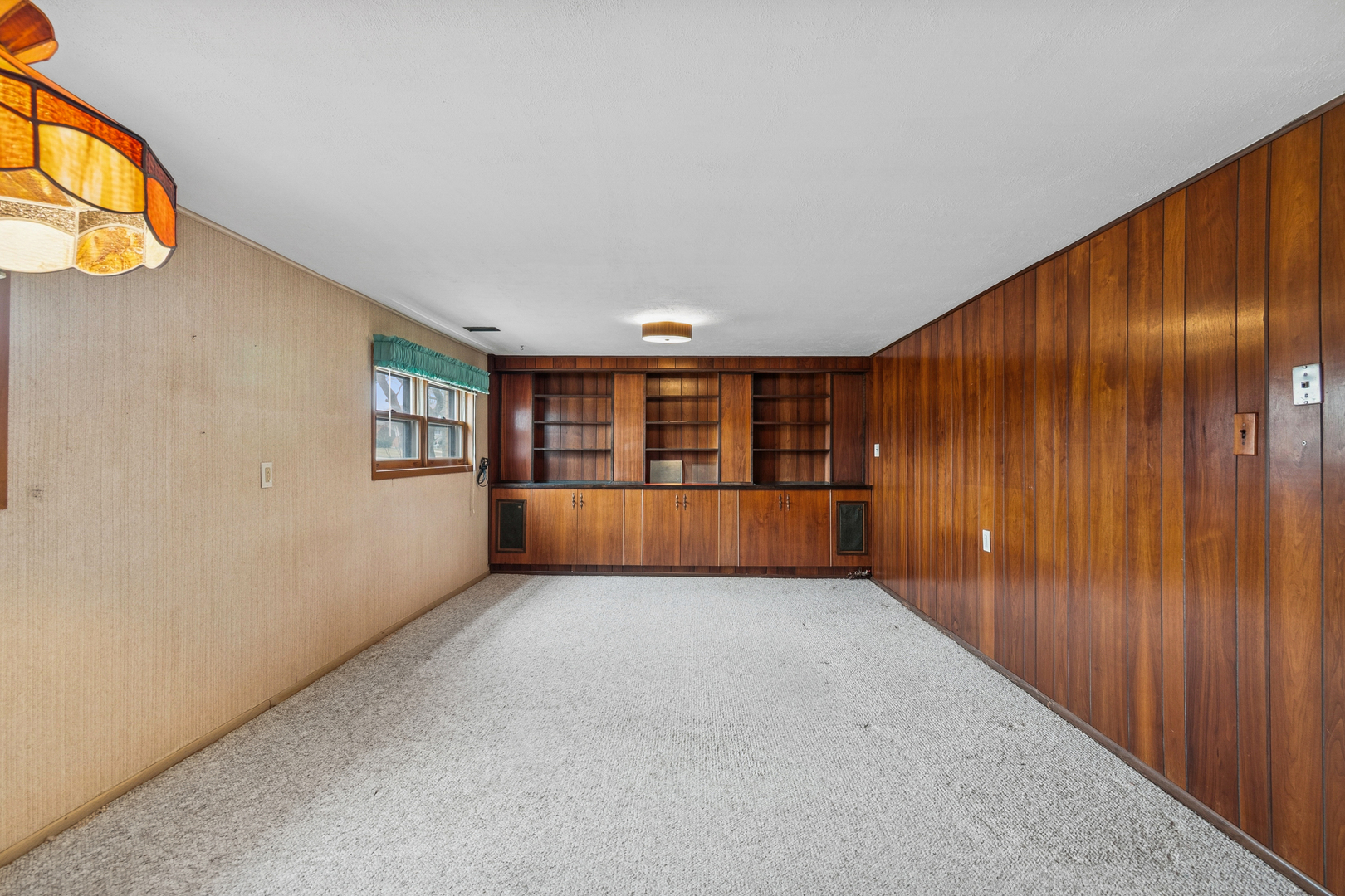 87 E Craig Drive, Chicago Heights, IL 60411