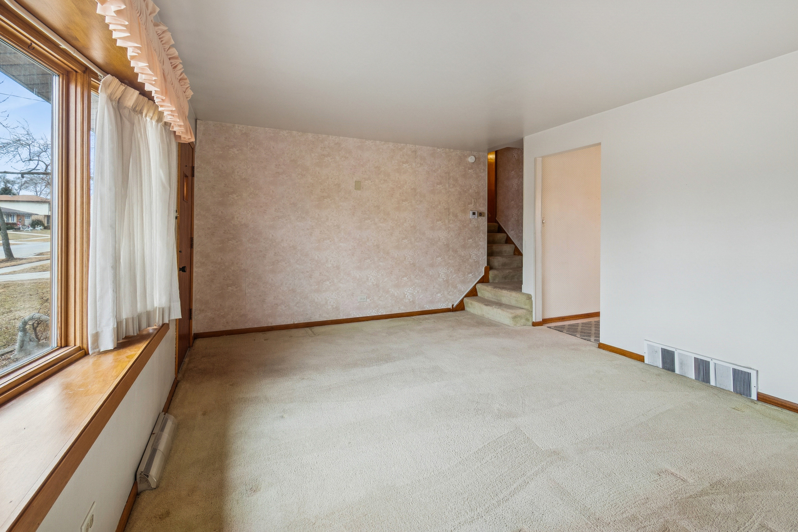 87 E Craig Drive, Chicago Heights, IL 60411