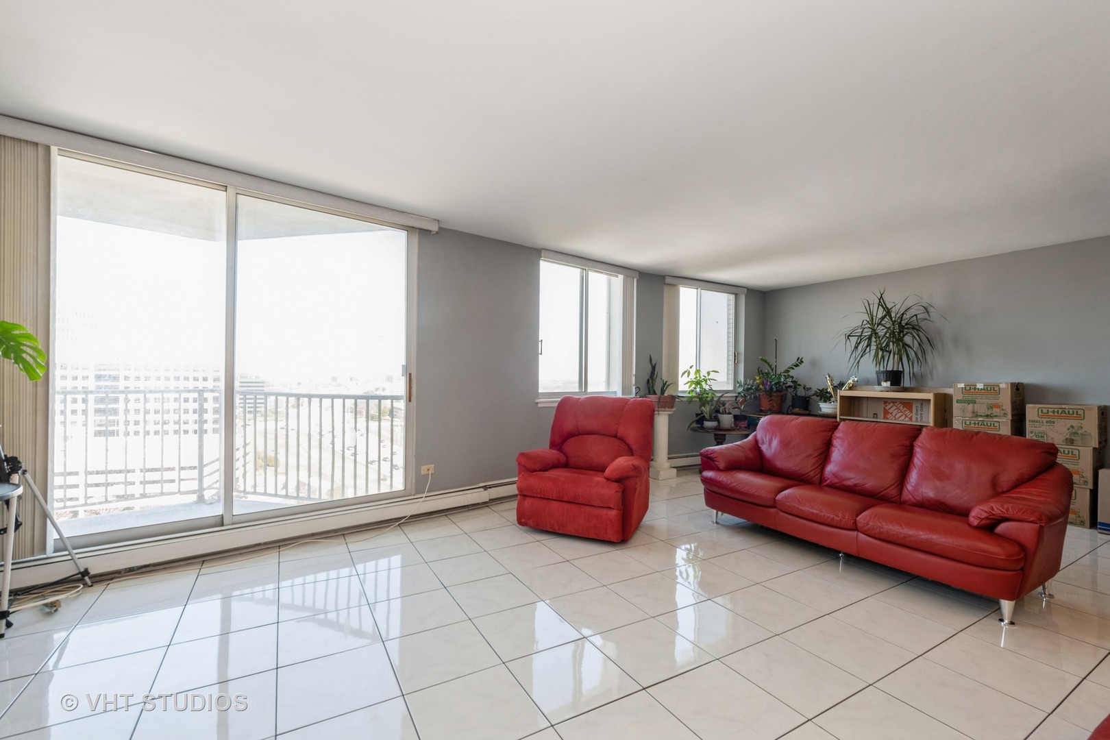 40 N Tower Road #14A, Oak Brook, IL 60523