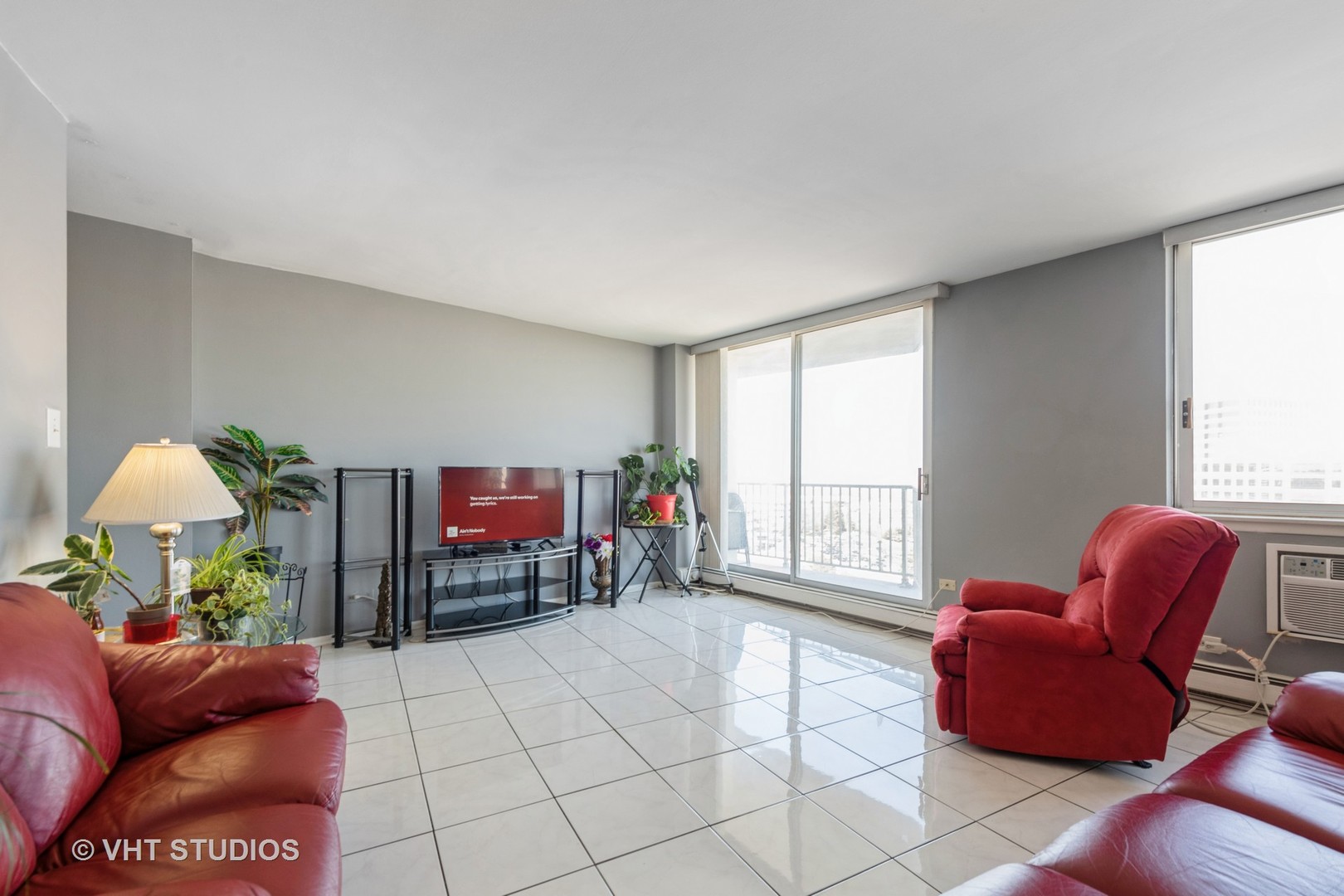 40 N Tower Road #14A, Oak Brook, IL 60523