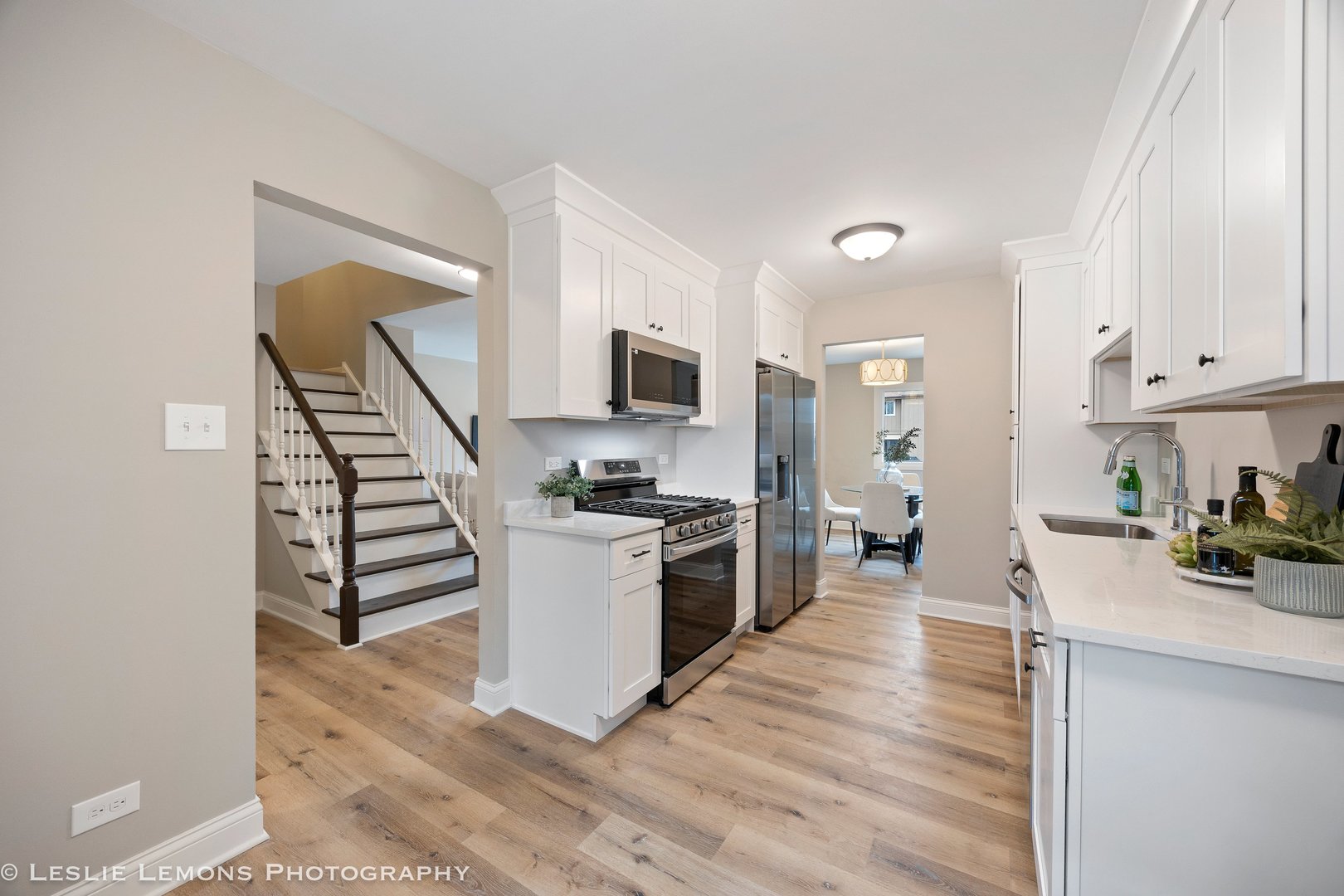 1026 Briarcliffe Boulevard, Wheaton, IL 60189