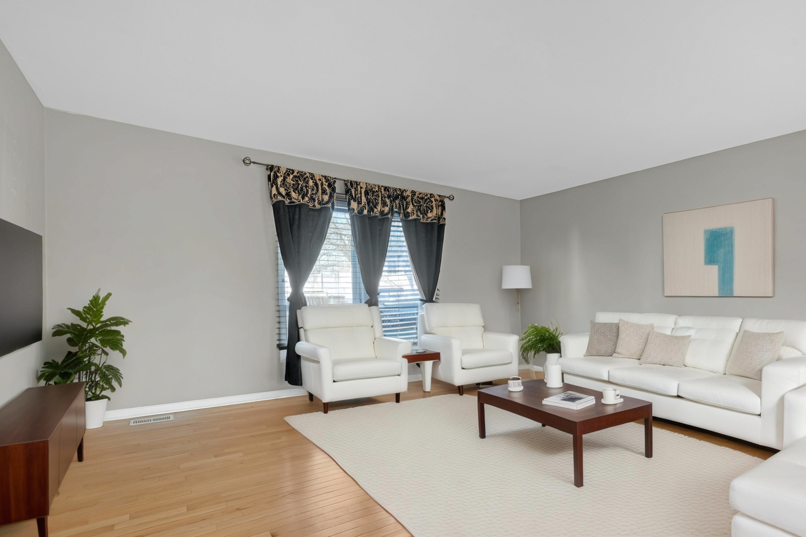 2051 Kettering Road, Hoffman Estates, IL 60169