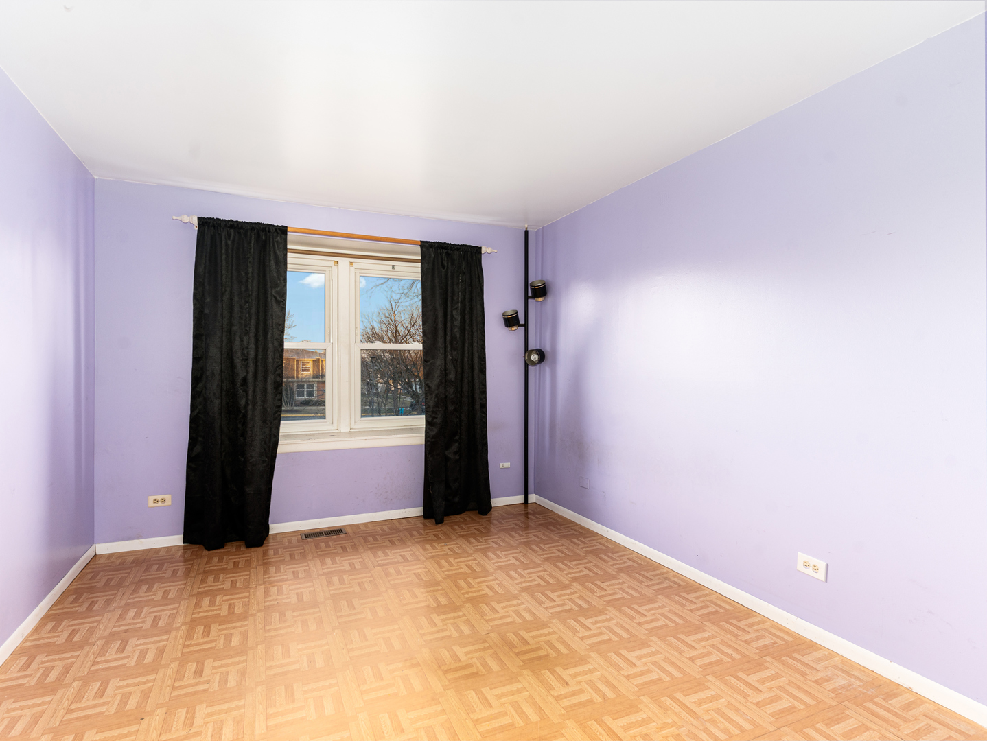 703 Shaw Court, Schaumburg, IL 60194