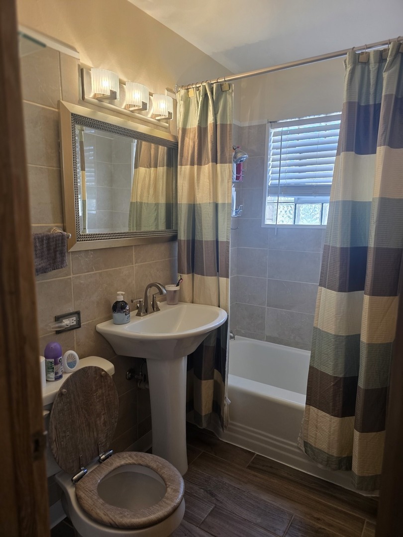 8634 S Kolin Avenue, Chicago, IL 60652