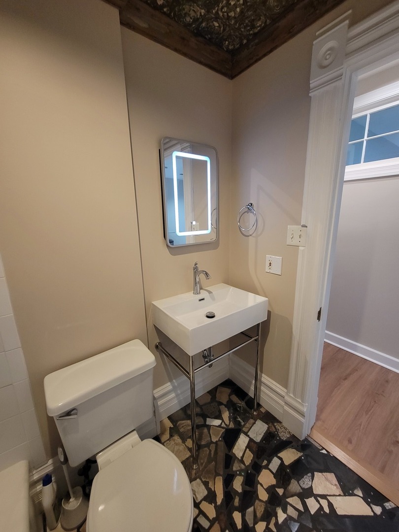 1621 S Ruble Street, Chicago, IL 60616