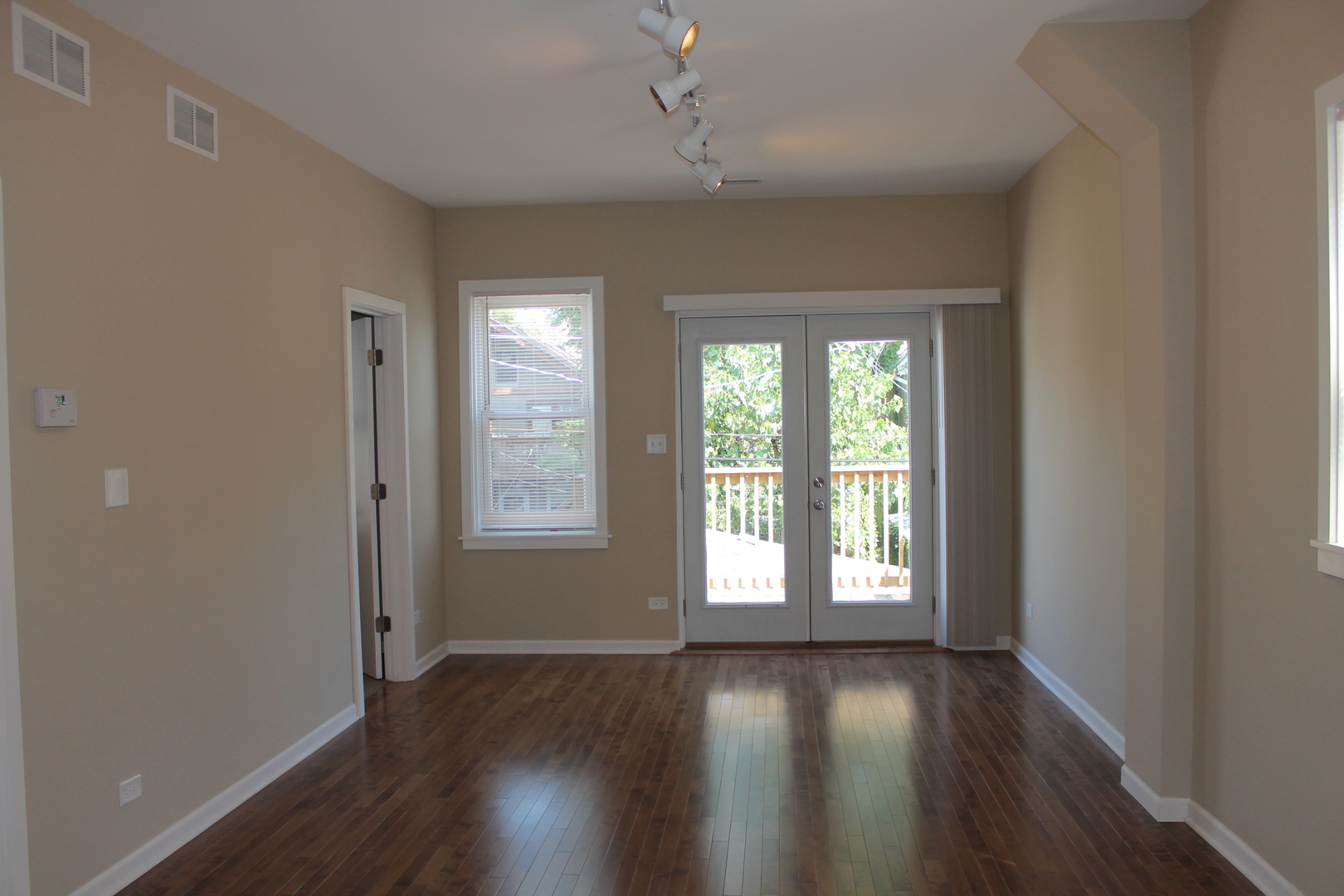 1621 S Ruble Street, Chicago, IL 60616