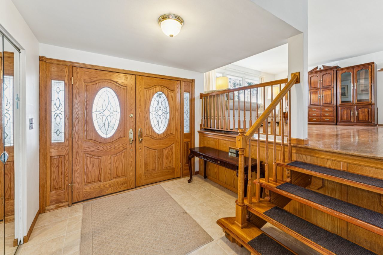 719 N Forest Avenue, Mount Prospect, IL 60056