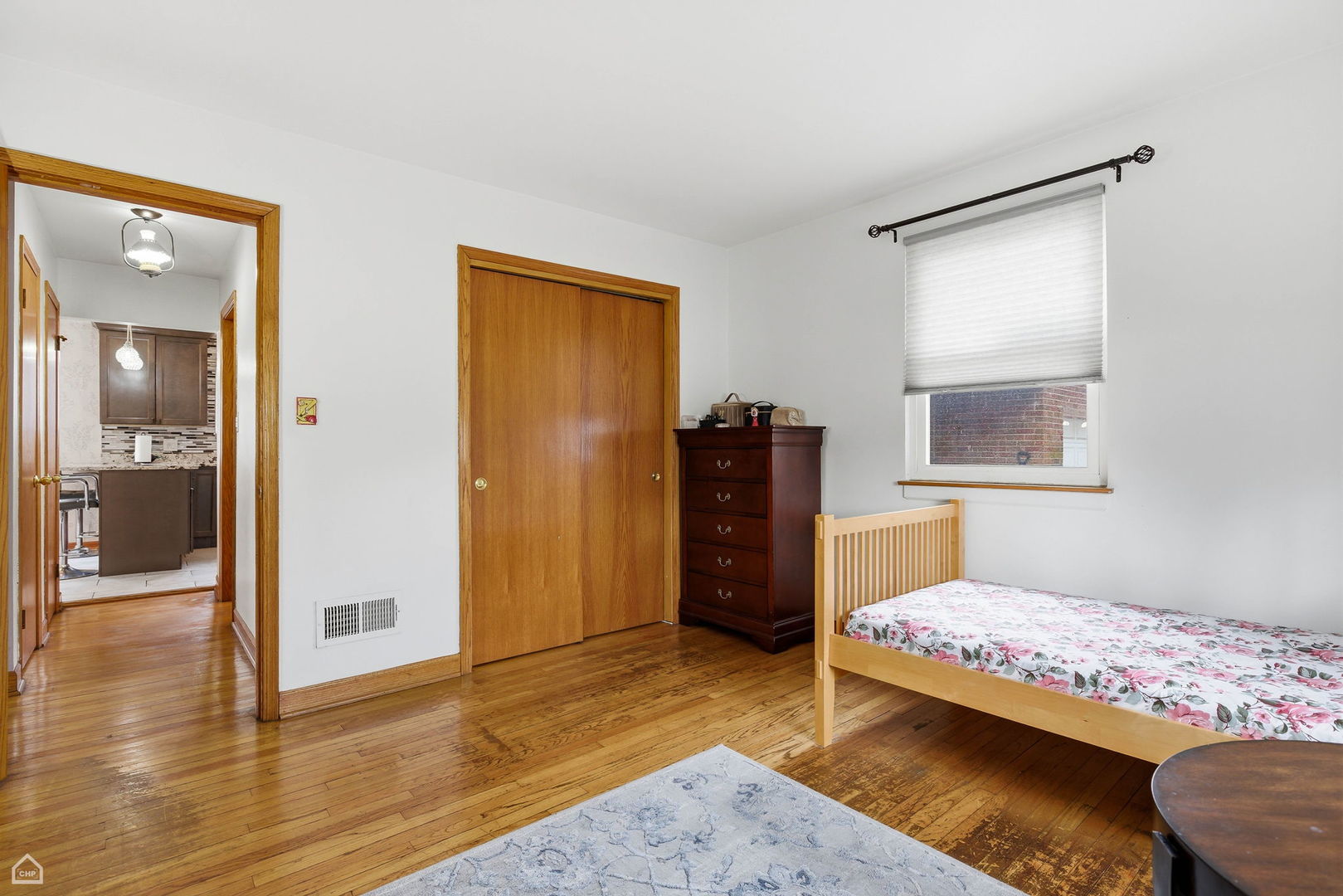 6310 N La Crosse Avenue, Chicago, IL 60646