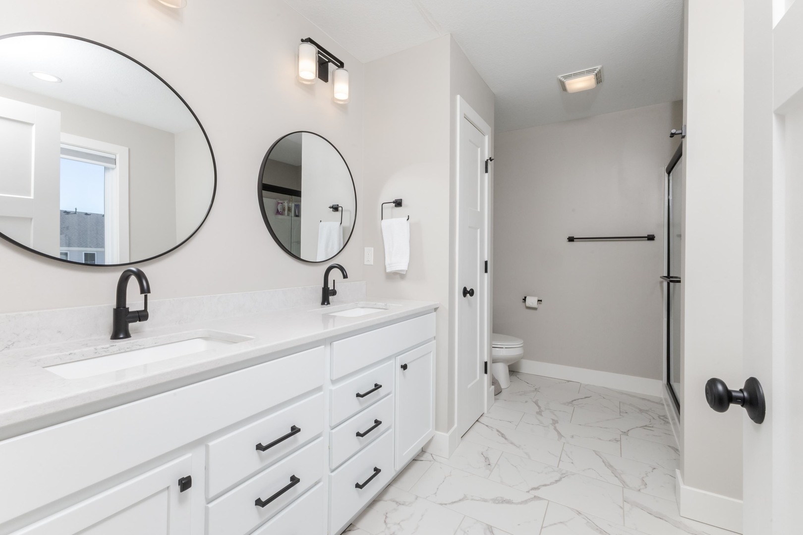 401 B Jenny Lane, Heyworth, IL 61745