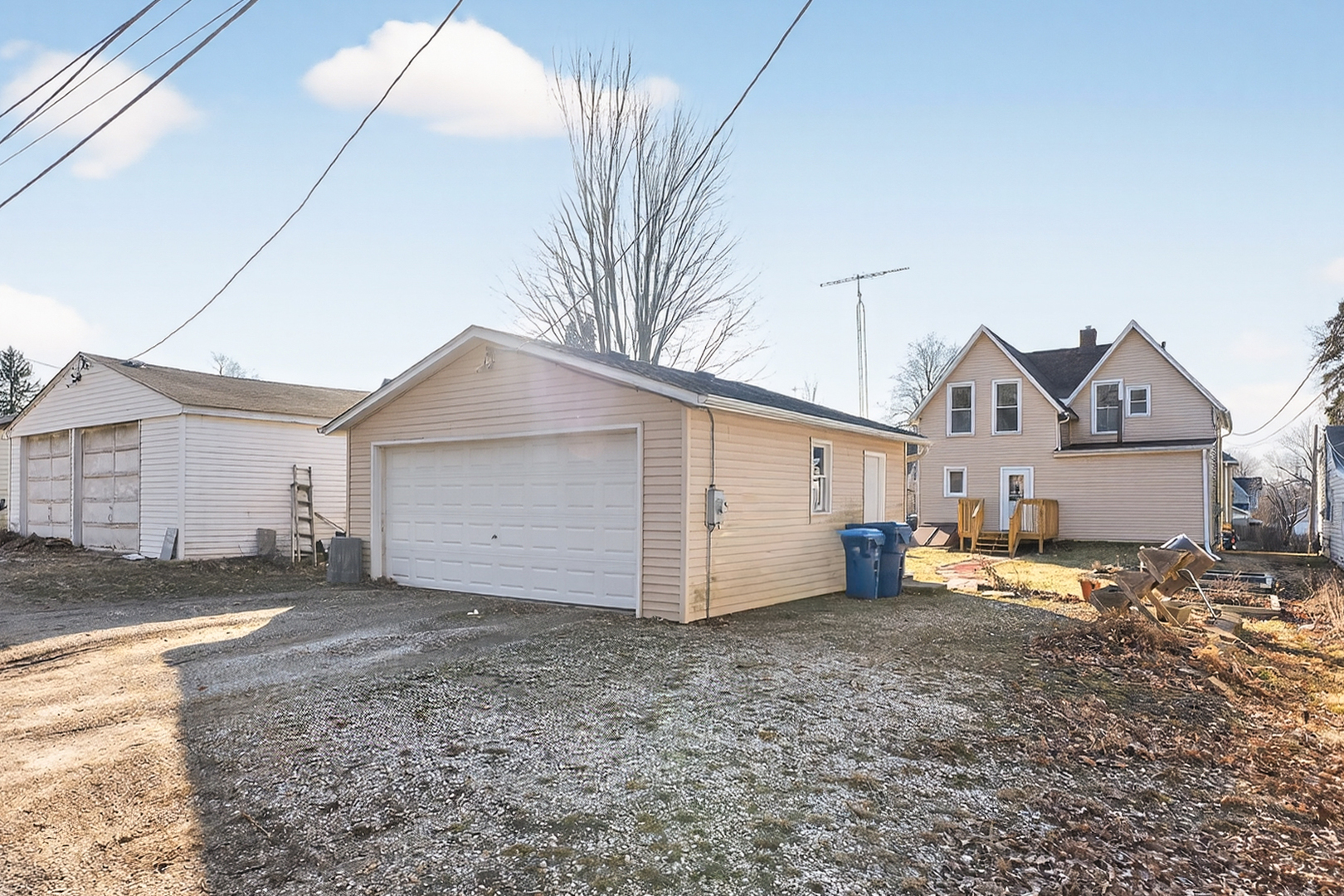 714 Ellwood Avenue, DeKalb, IL 60115