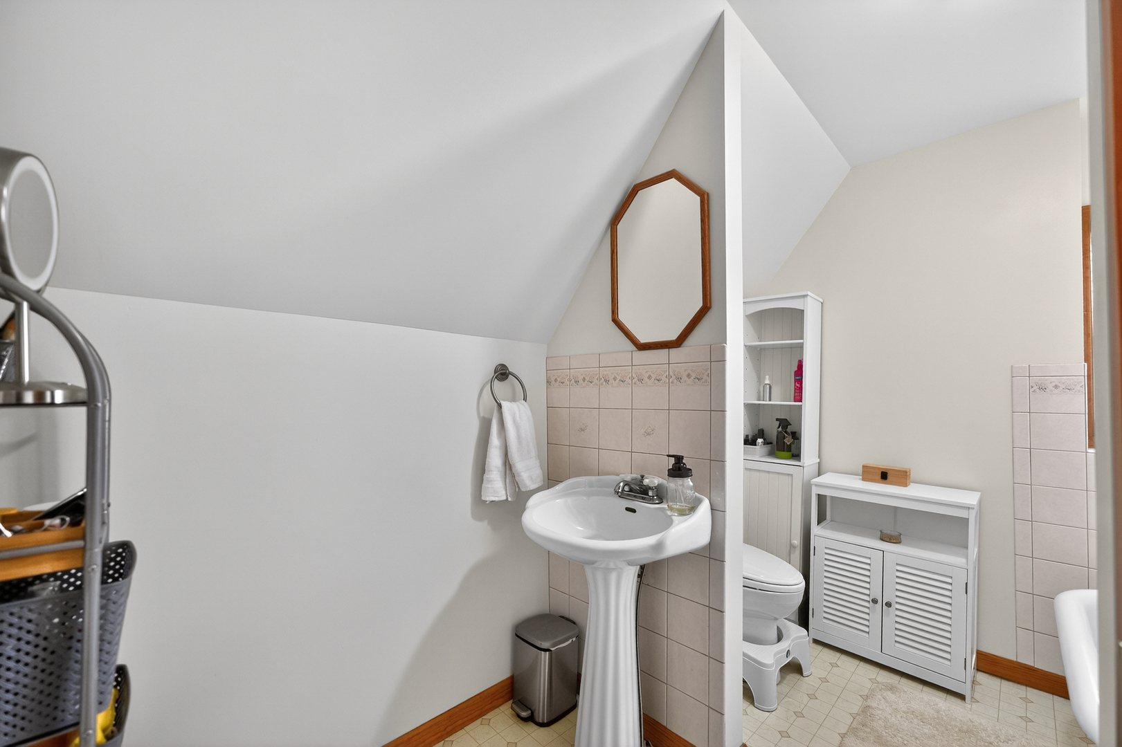 714 Ellwood Avenue, DeKalb, IL 60115