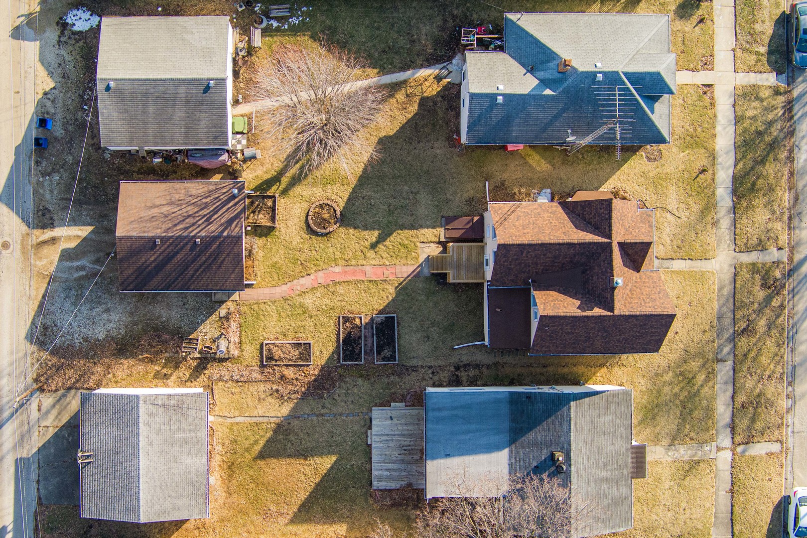 714 Ellwood Avenue, DeKalb, IL 60115