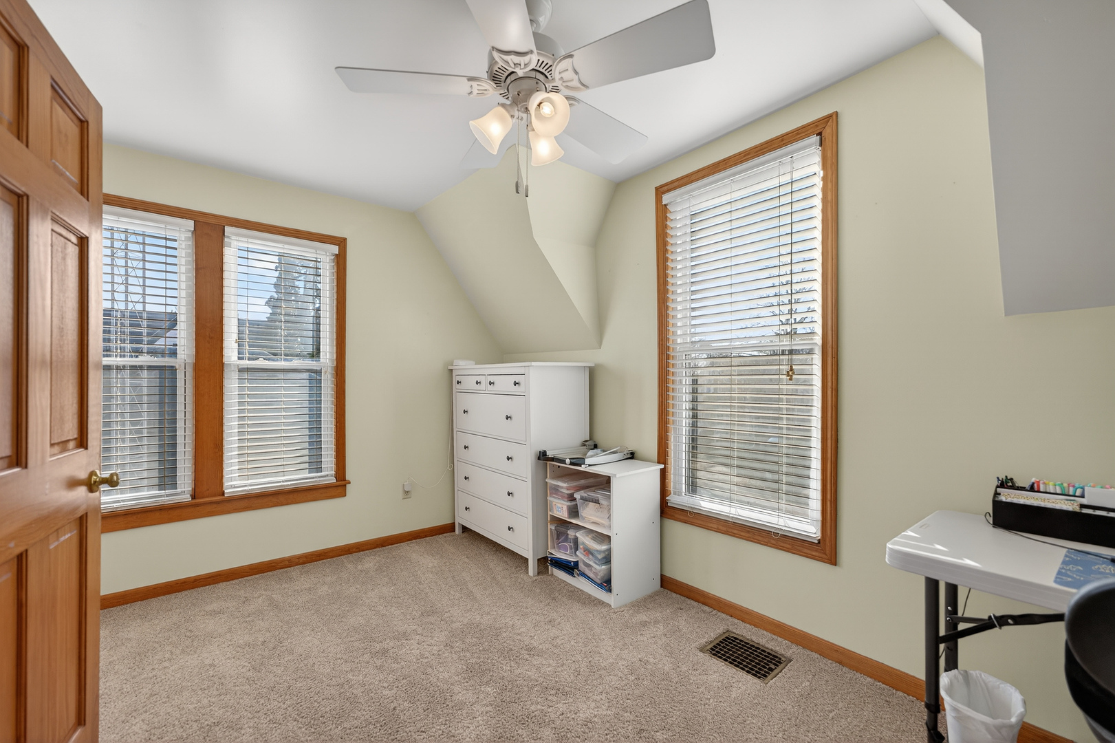 714 Ellwood Avenue, DeKalb, IL 60115