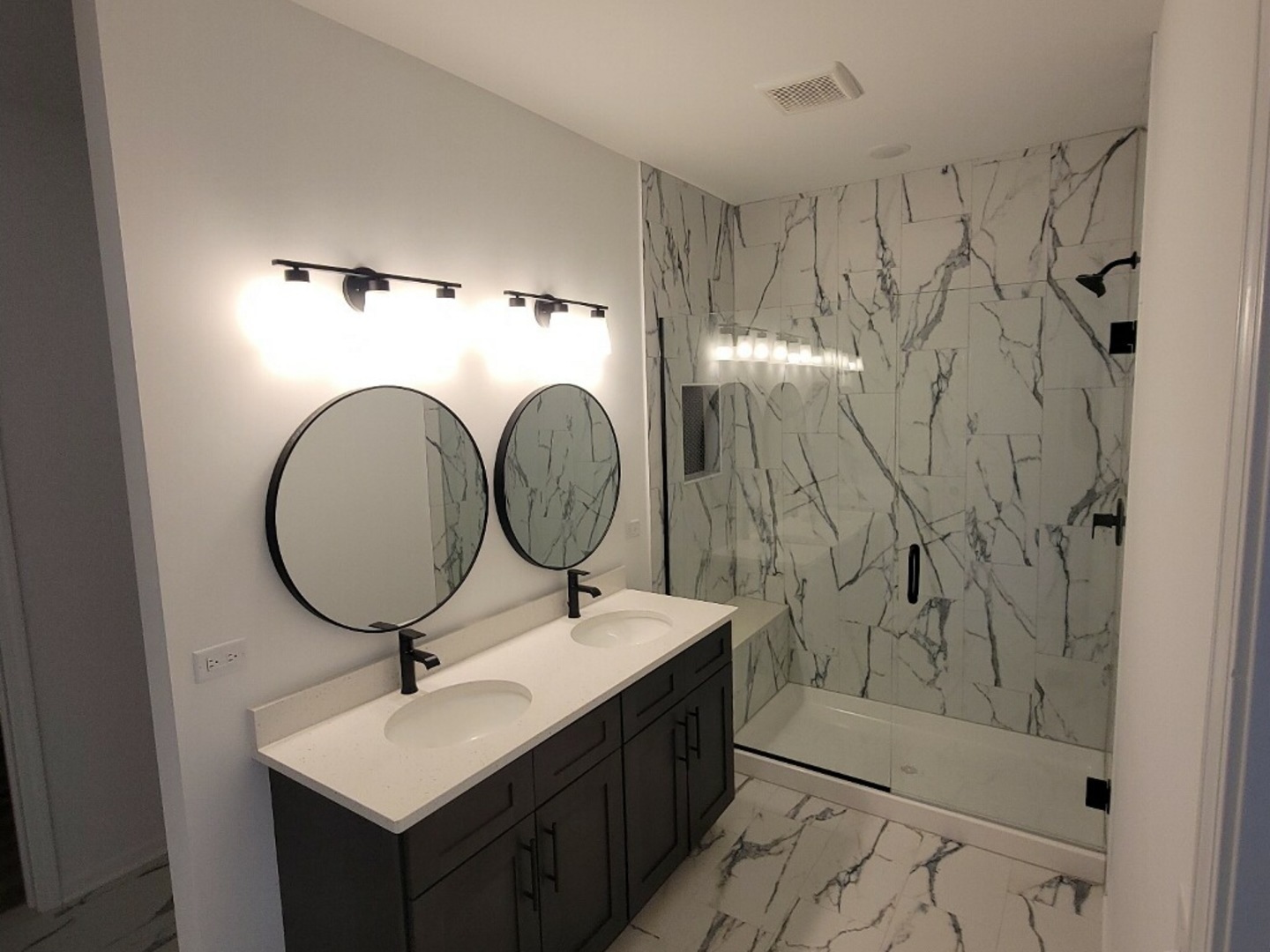 2157 Sky Harbor Drive, New Lenox, IL 60451