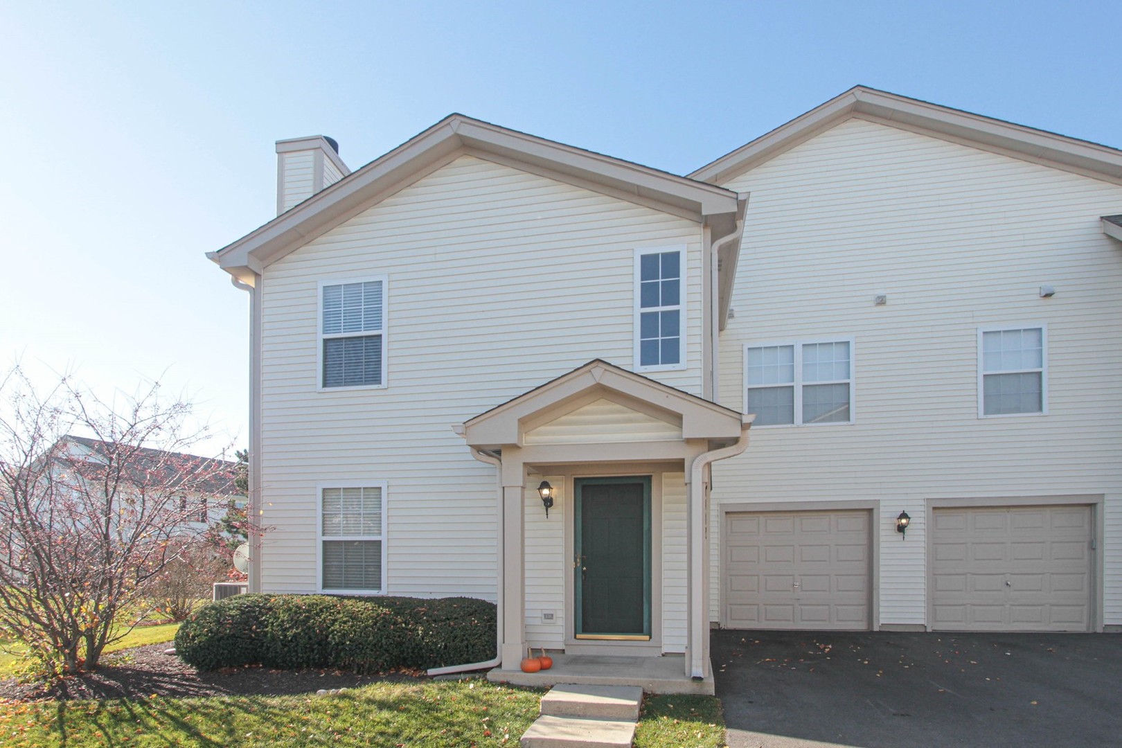 2465 Frost Drive, Aurora, IL 60503