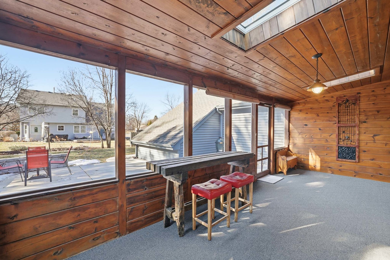 545 Blackhawk Drive, Batavia, IL 60510