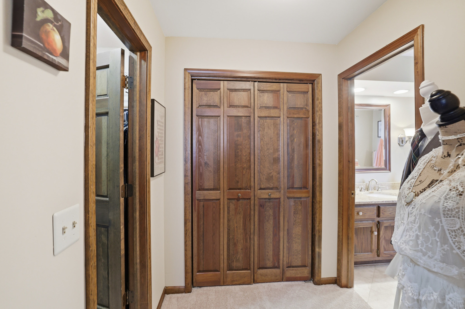 545 Blackhawk Drive, Batavia, IL 60510