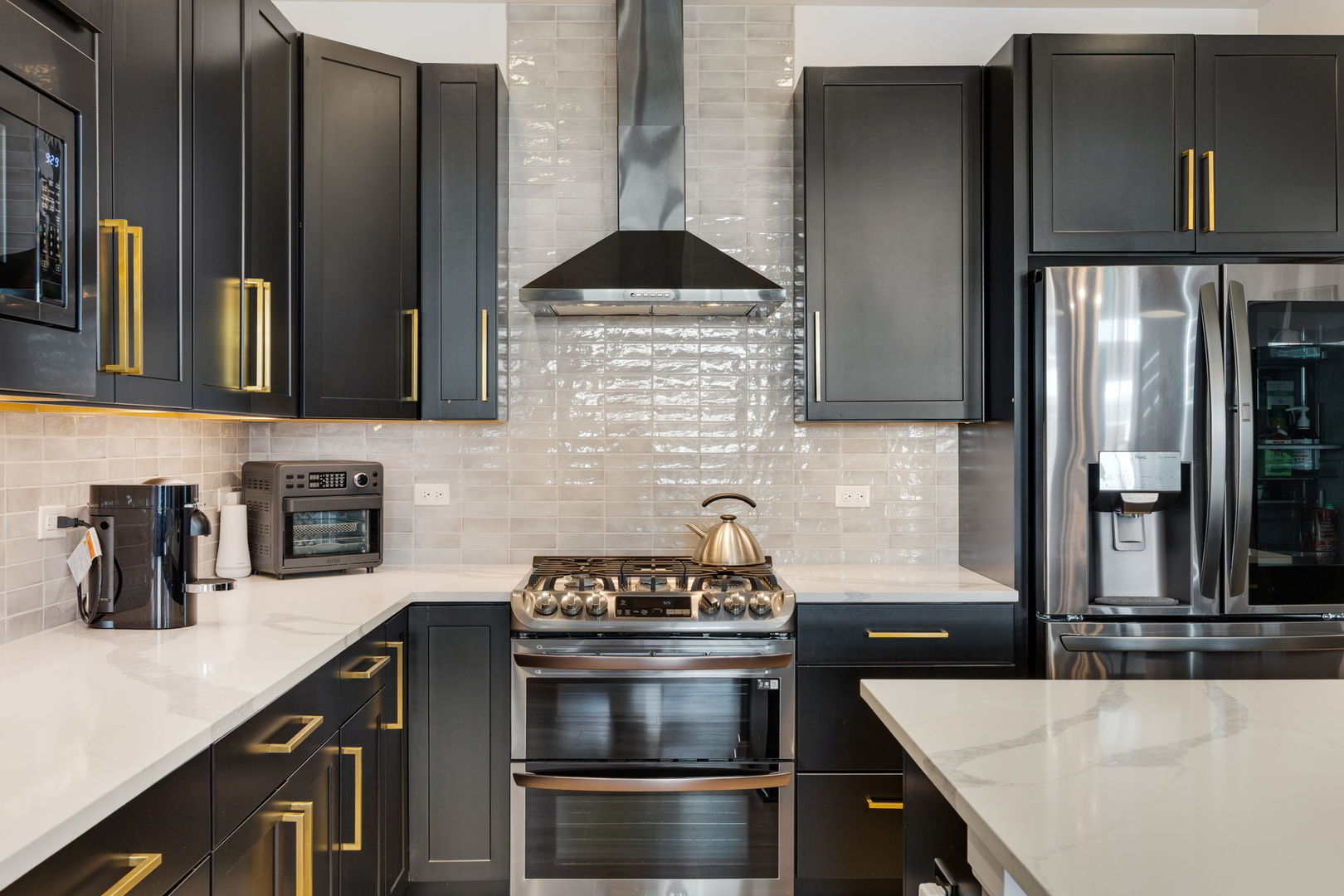 312 Woodmoor Drive, Lombard, IL 60148