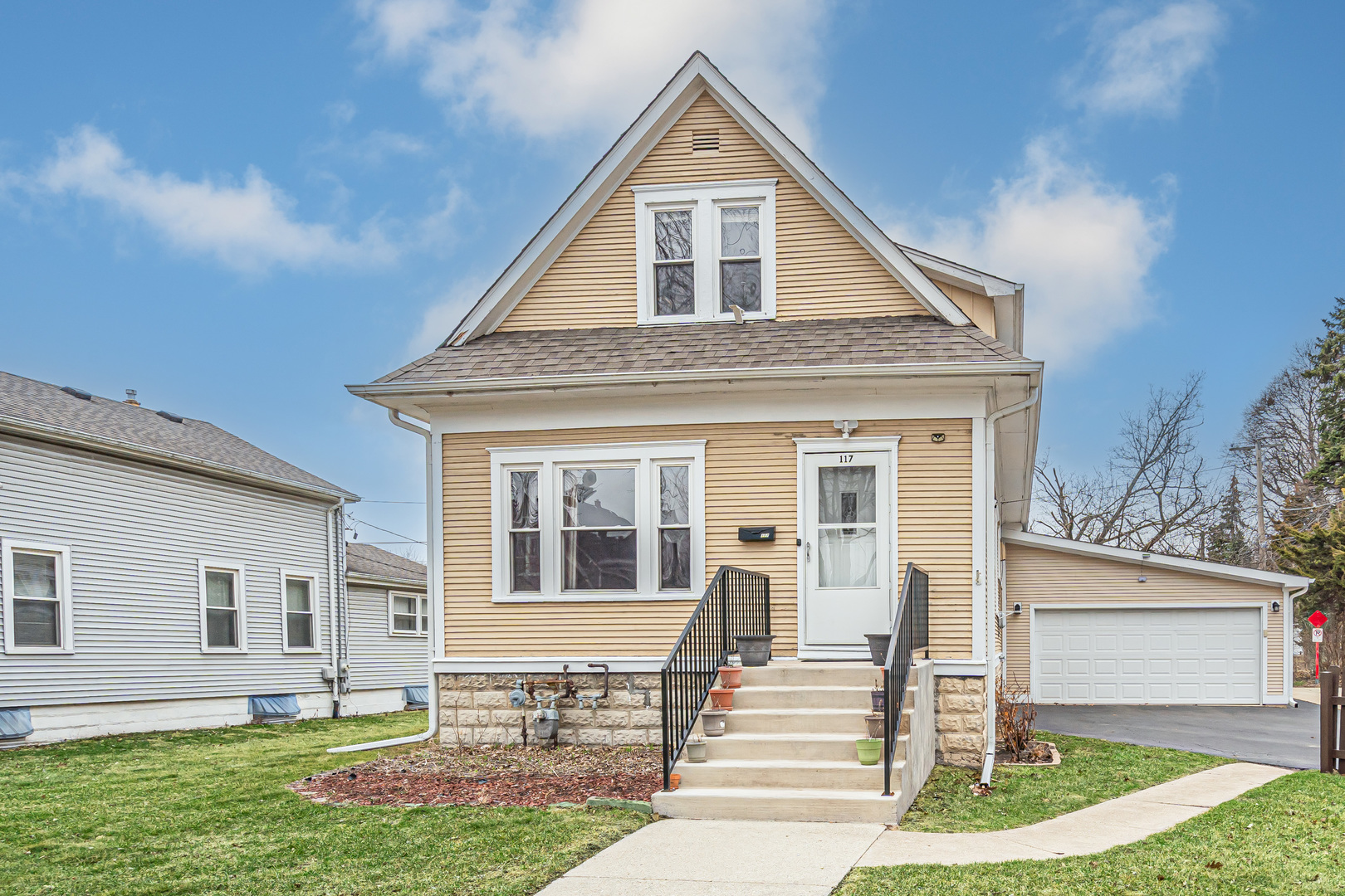 117 W Blair Street, West Chicago, IL 60185
