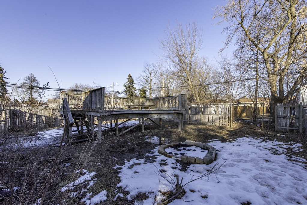 821 12th Street, North Chicago, IL 60064