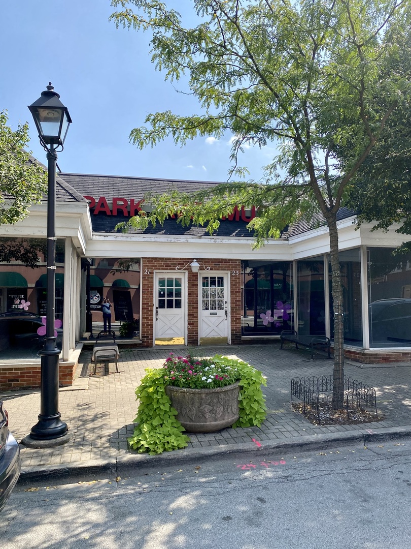 21-25 W St Charles Road, Lombard, IL 60148