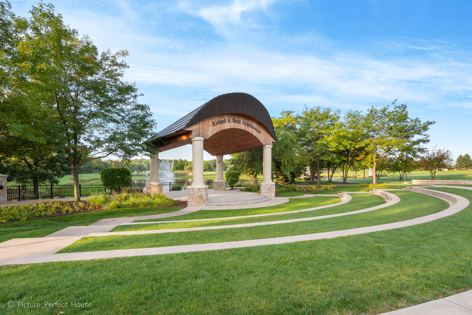 24642 Lincolnway Street, Plainfield, IL 60544