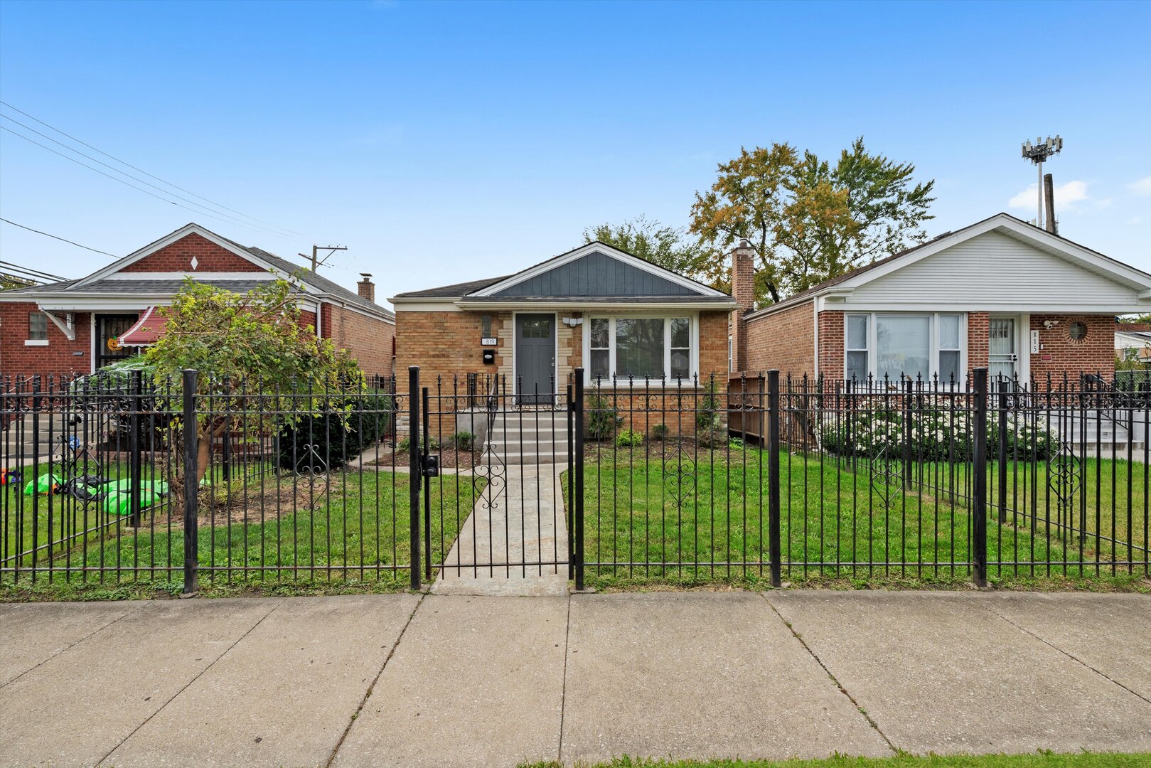 819 E 98th Place, Chicago, IL 60628