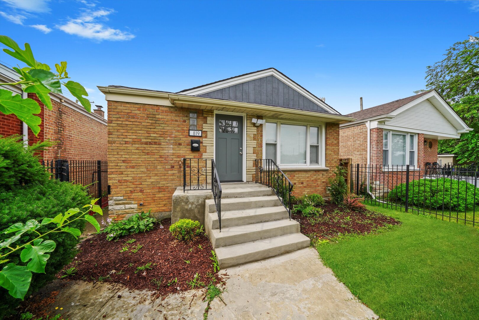 819 E 98th Place, Chicago, IL 60628