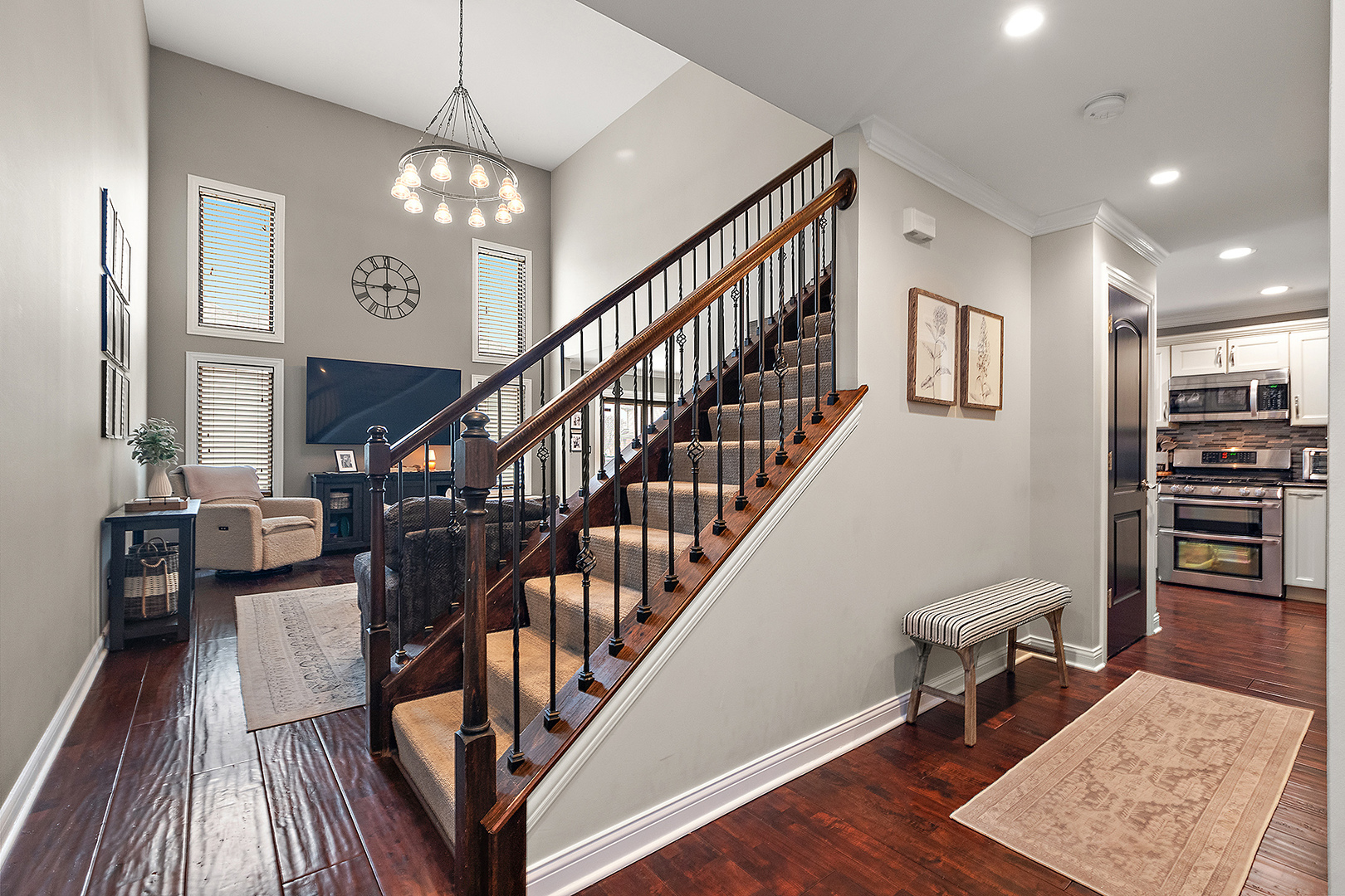 8237 Pecan Place, Frankfort, IL 60423