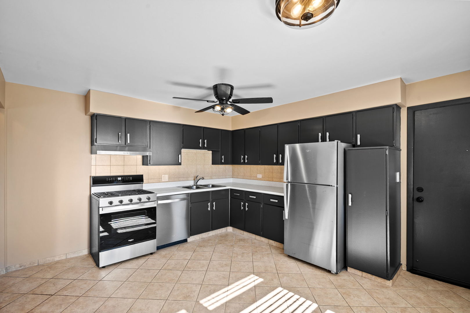 2124 N Harlem Avenue #3W, Elmwood Park, IL 60707