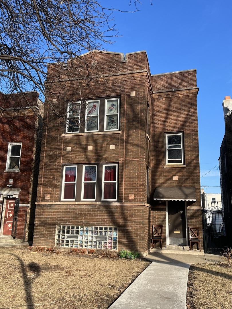 1627 N Lotus Avenue, Chicago, IL 60639