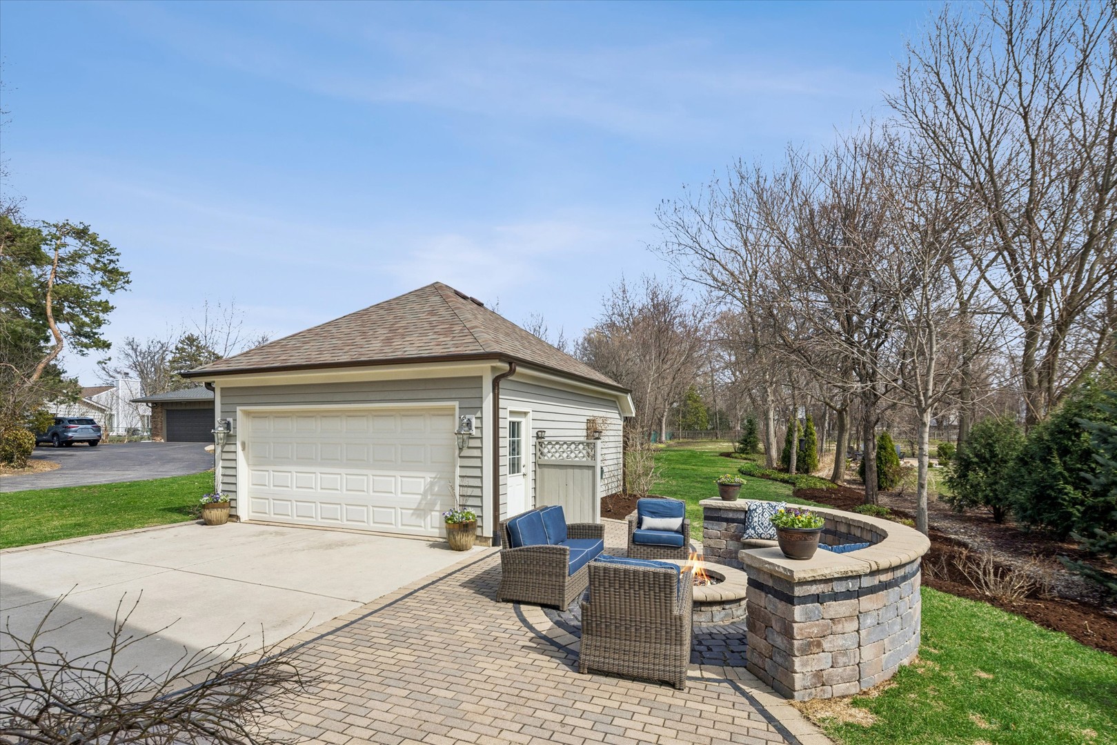 321 N Kenilworth Avenue, Glen Ellyn, IL 60137