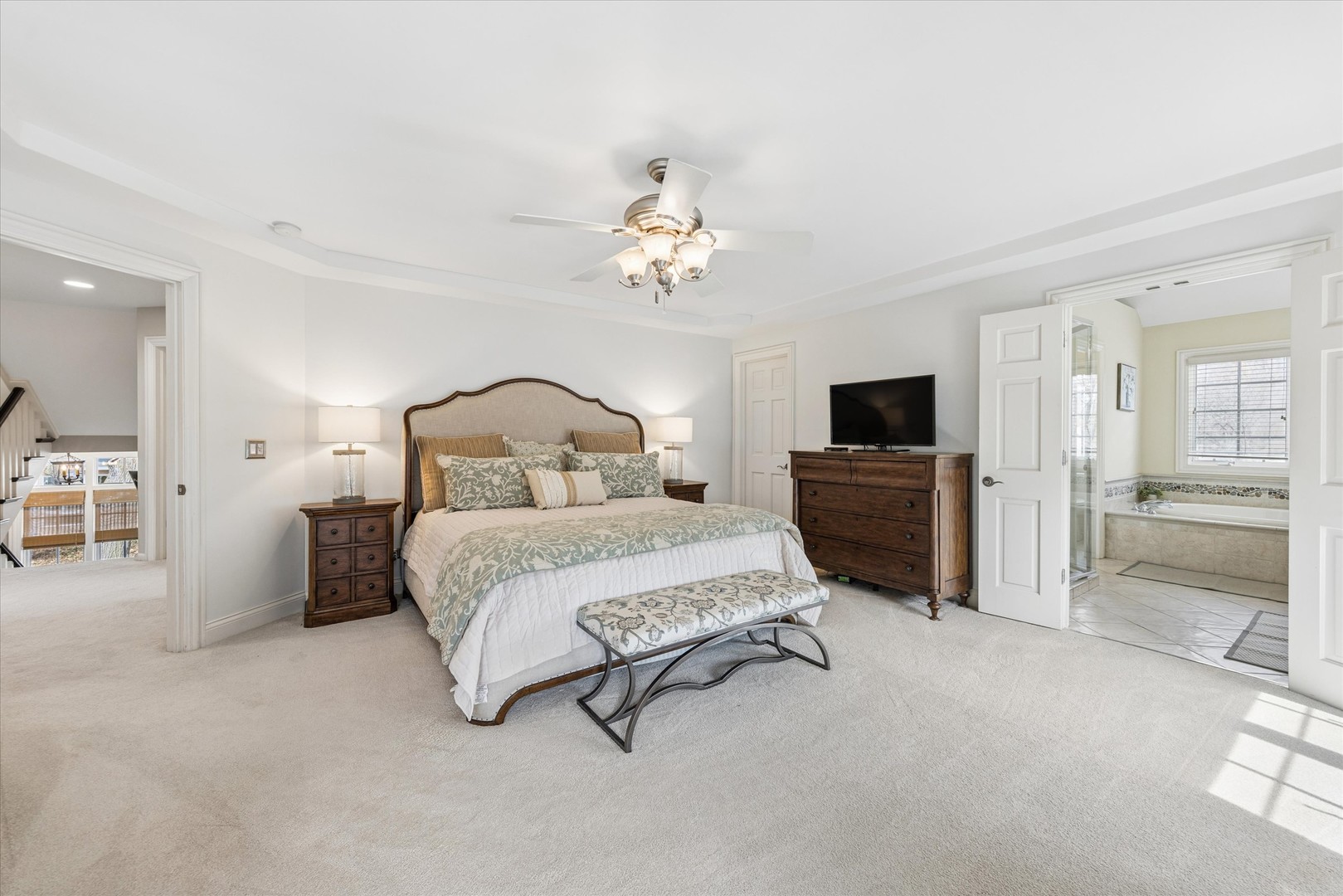 321 N Kenilworth Avenue, Glen Ellyn, IL 60137