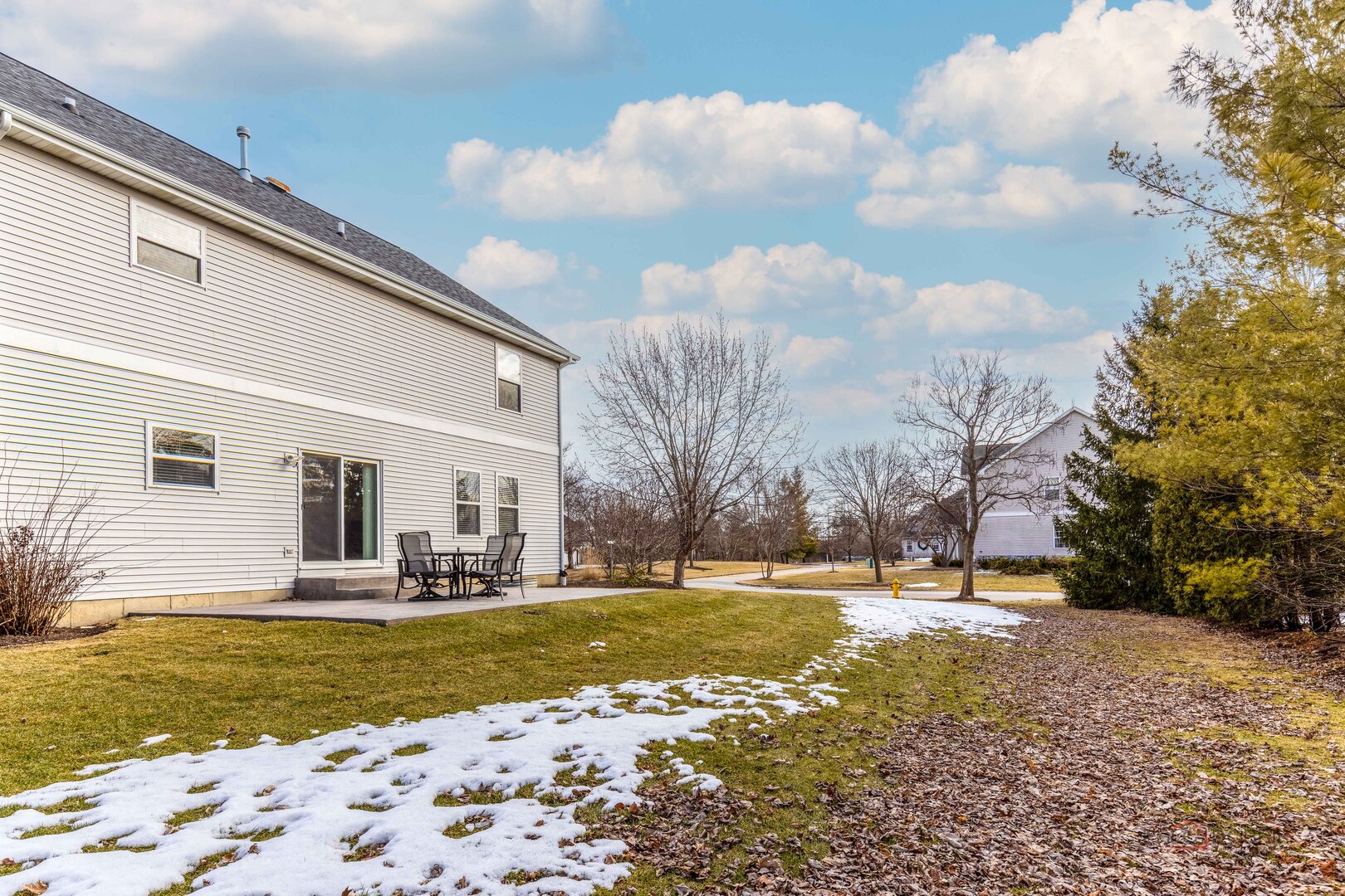 8065 Vail Court, Long Grove, IL 60047