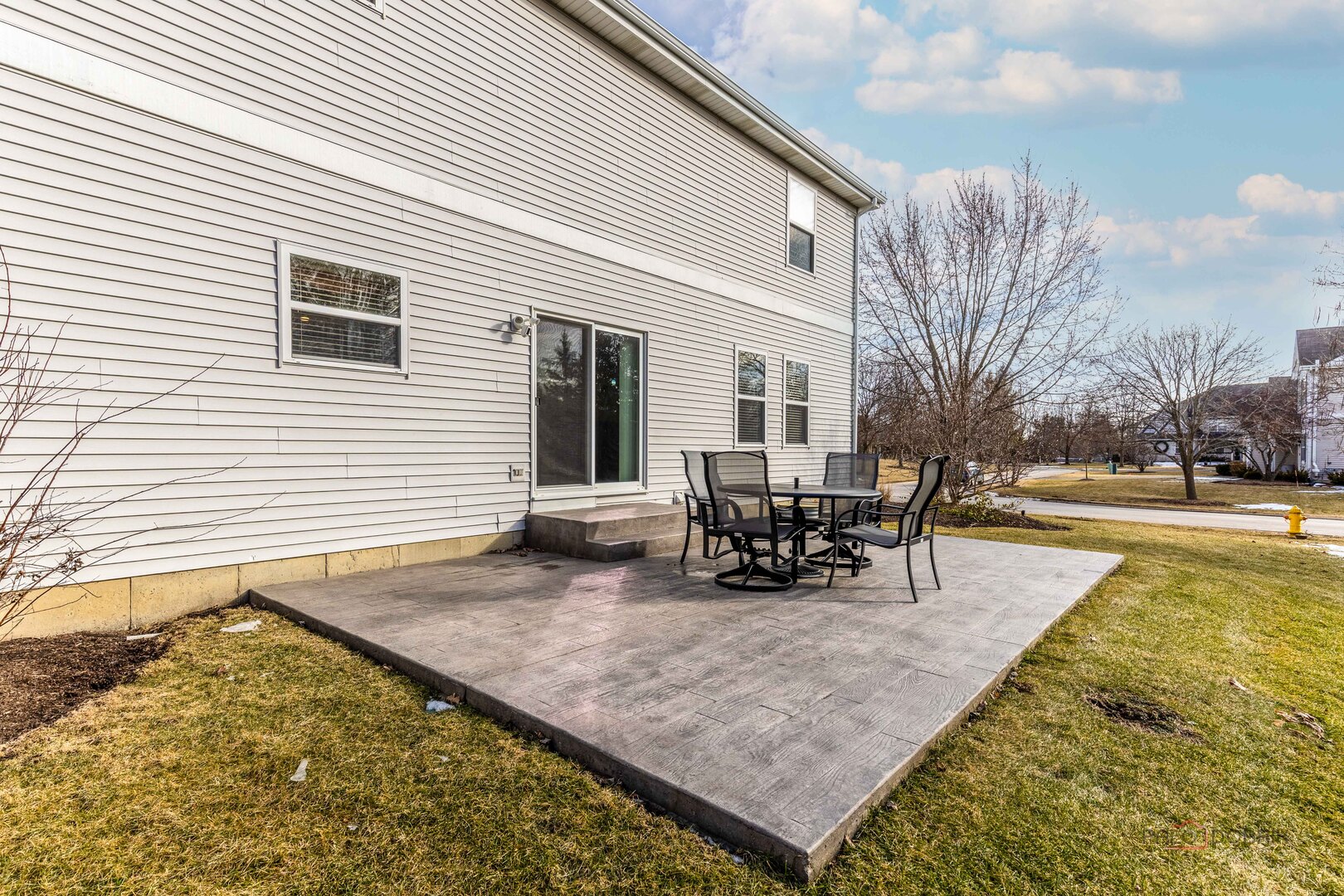 8065 Vail Court, Long Grove, IL 60047