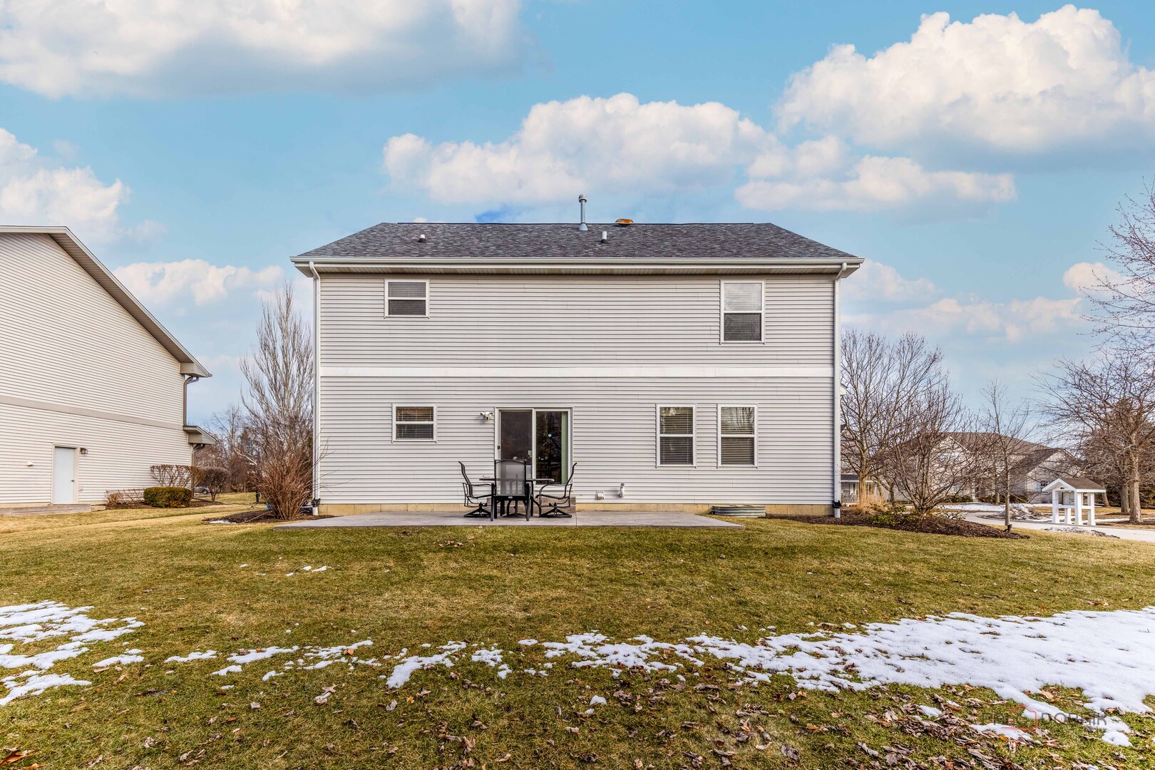 8065 Vail Court, Long Grove, IL 60047