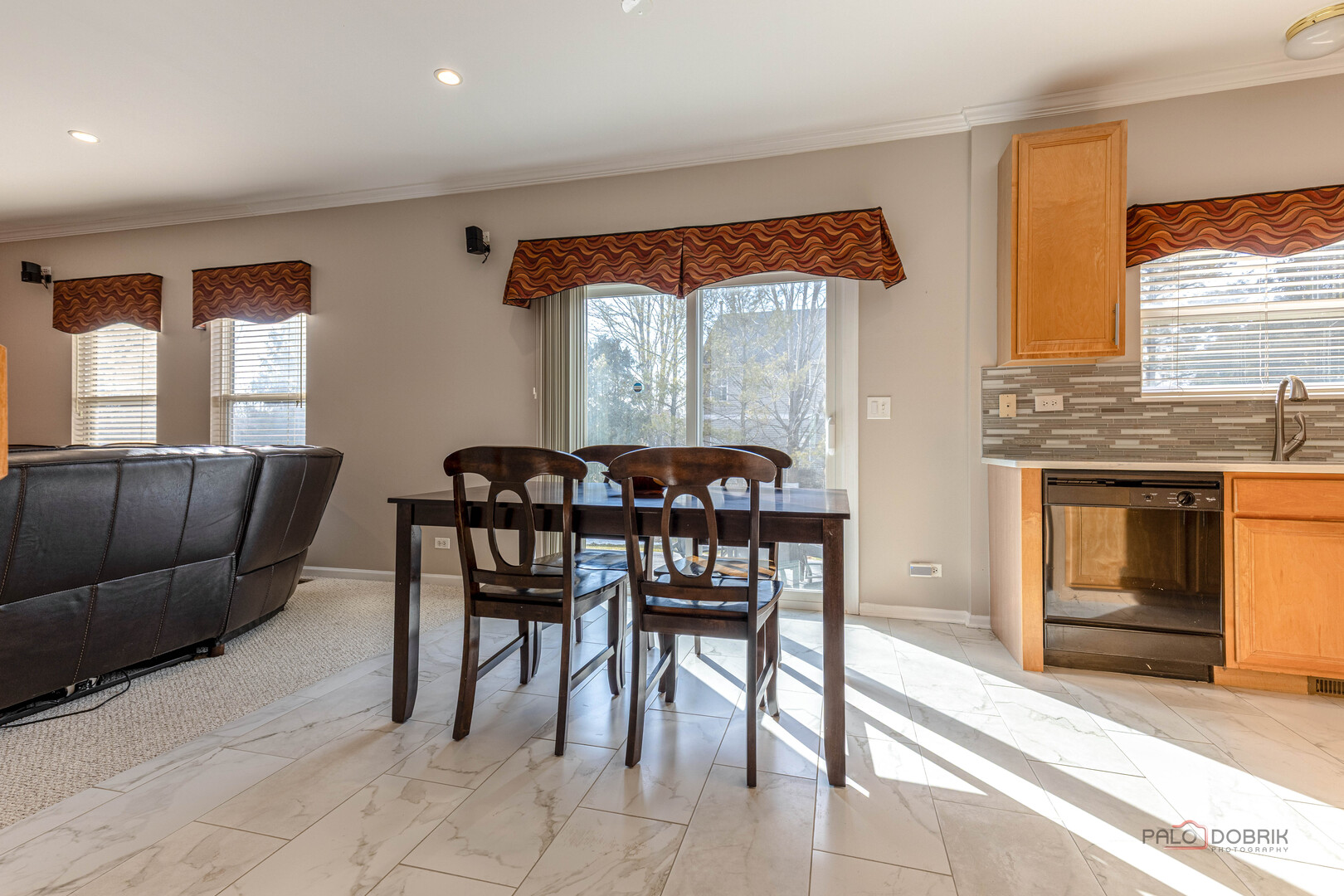 8065 Vail Court, Long Grove, IL 60047