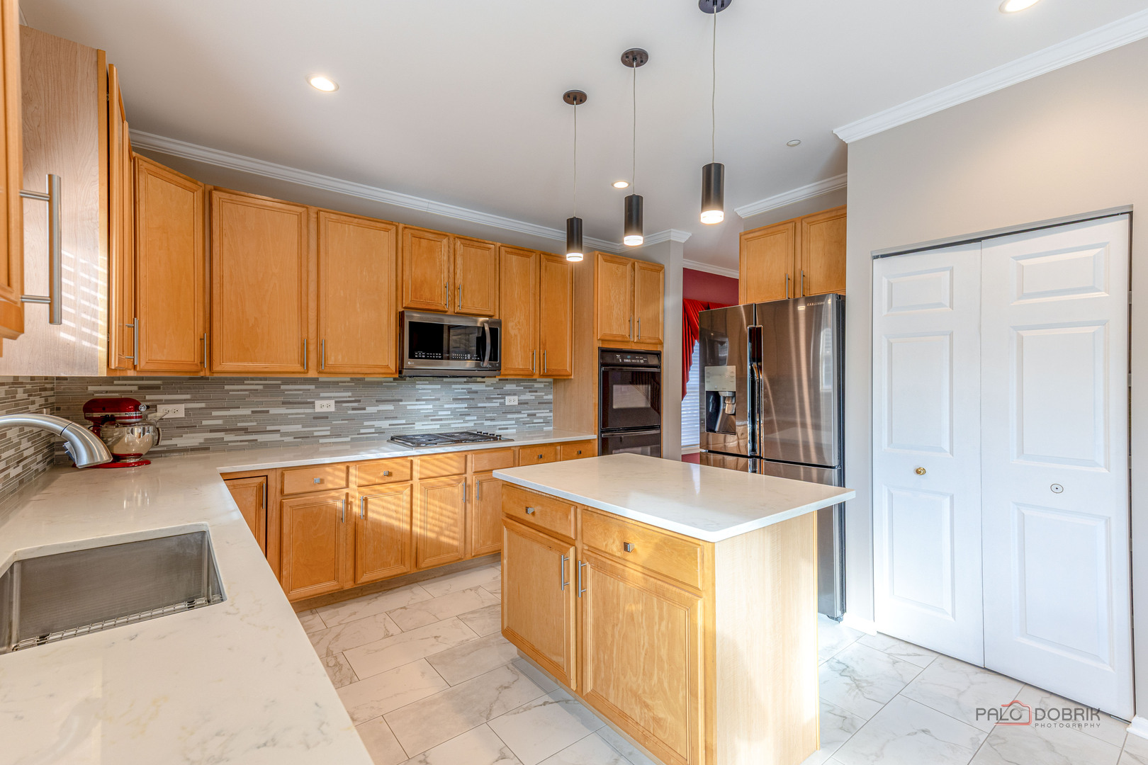 8065 Vail Court, Long Grove, IL 60047