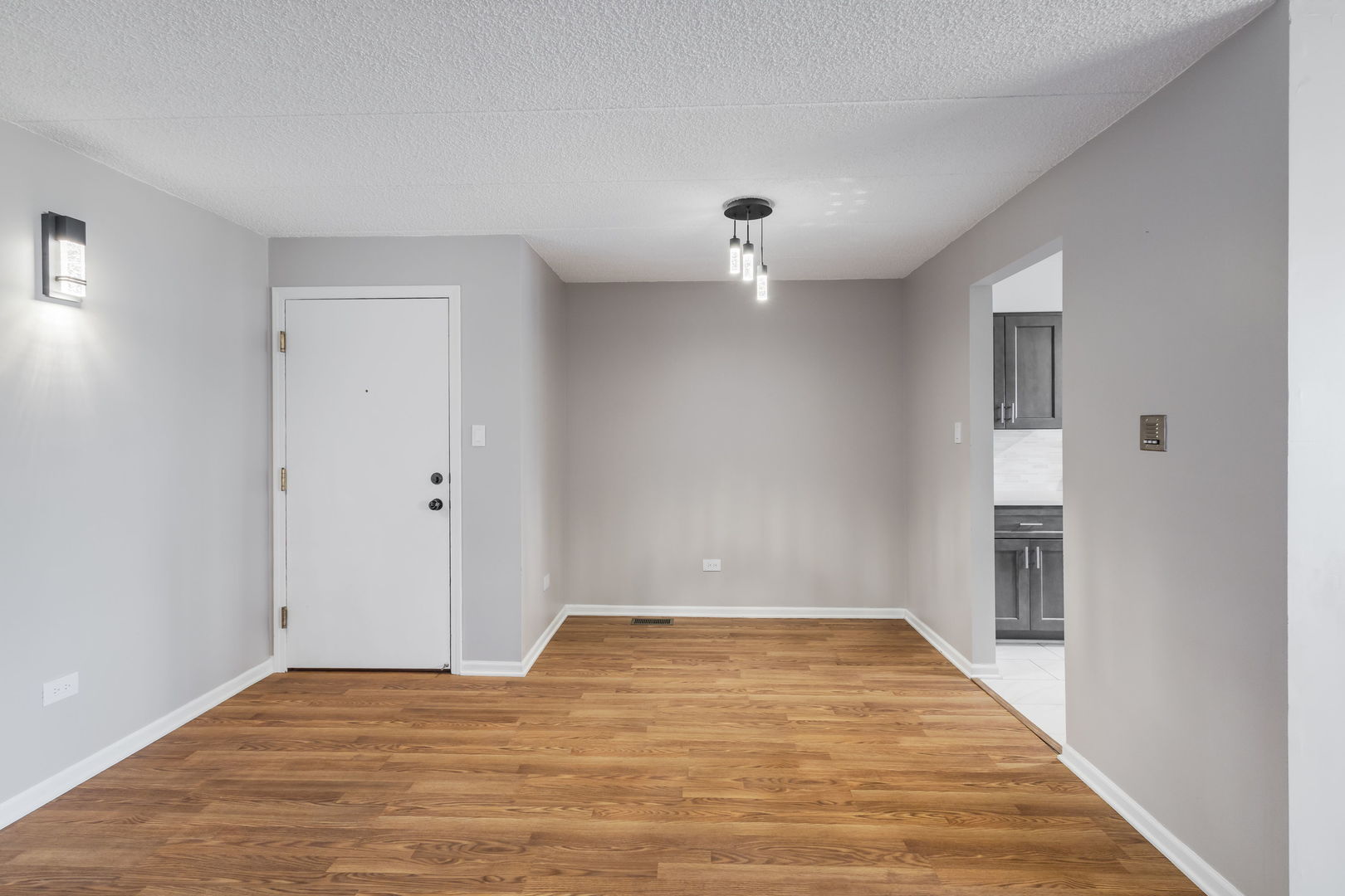 10531 S Roberts Road #1-A, Palos Hills, IL 60465