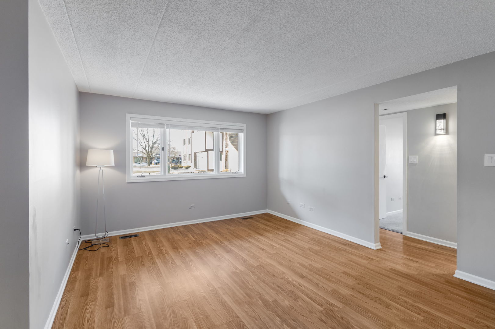 10531 S Roberts Road #1-A, Palos Hills, IL 60465