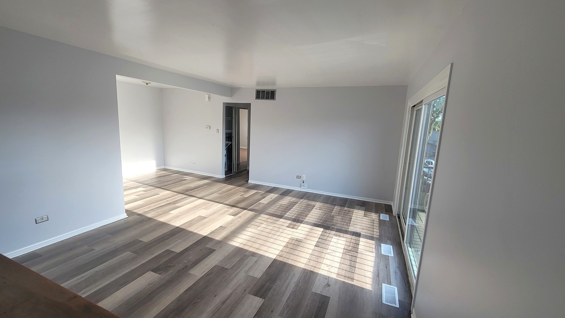 6084 Fremont Drive #6084, Hanover Park, IL 60133